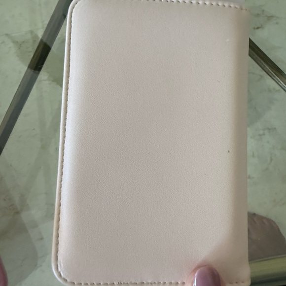 Elegant Cream Travel Bag with Cherry Design - Picture 7 of 11